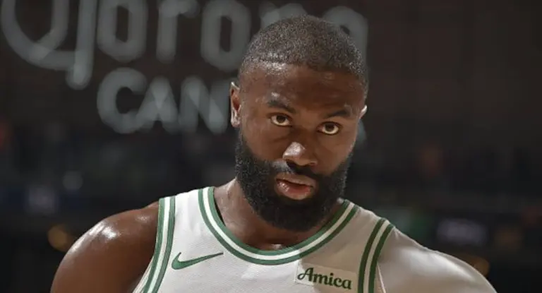Celtics define preço para troca de Jaylen Brown