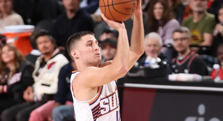 Acordo fechado! Collin Gillespie estende contrato com o Suns