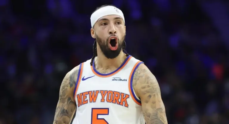 Campeão, Jose Alvarado assina novo contrato com o Knicks