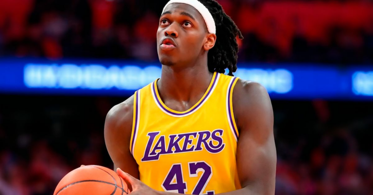 Lakers contrata pivô William Kyle III via Exhibit 10