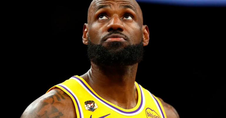 LeBron James tem 10 times interessados, diz Rich Paul