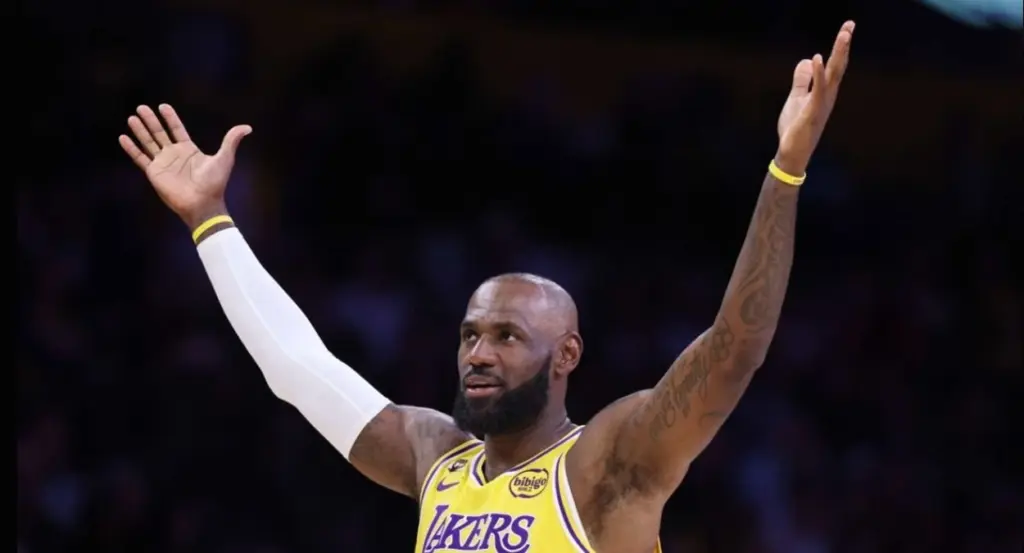LeBron James avisa: próximo time será a sua última dança na NBA