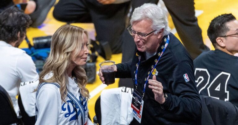 Dono do Lakers vira alvo de investigação federal nos EUA