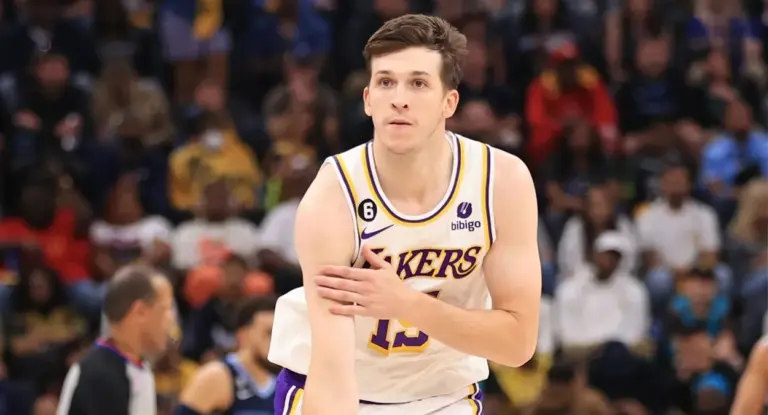 Por reforços no Lakers, Austin Reaves corta valor em novo contrato