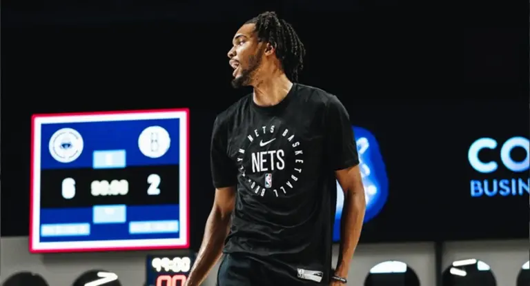 Lakers fecha contrato com Ziaire Williams, mas quer troca