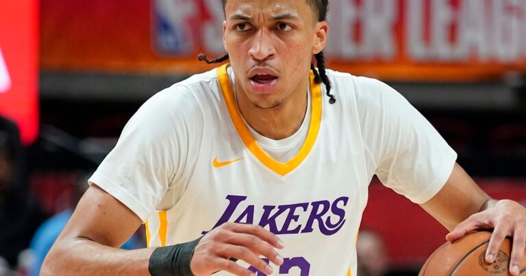 Os problemas de Cameron Carr com o Lakers