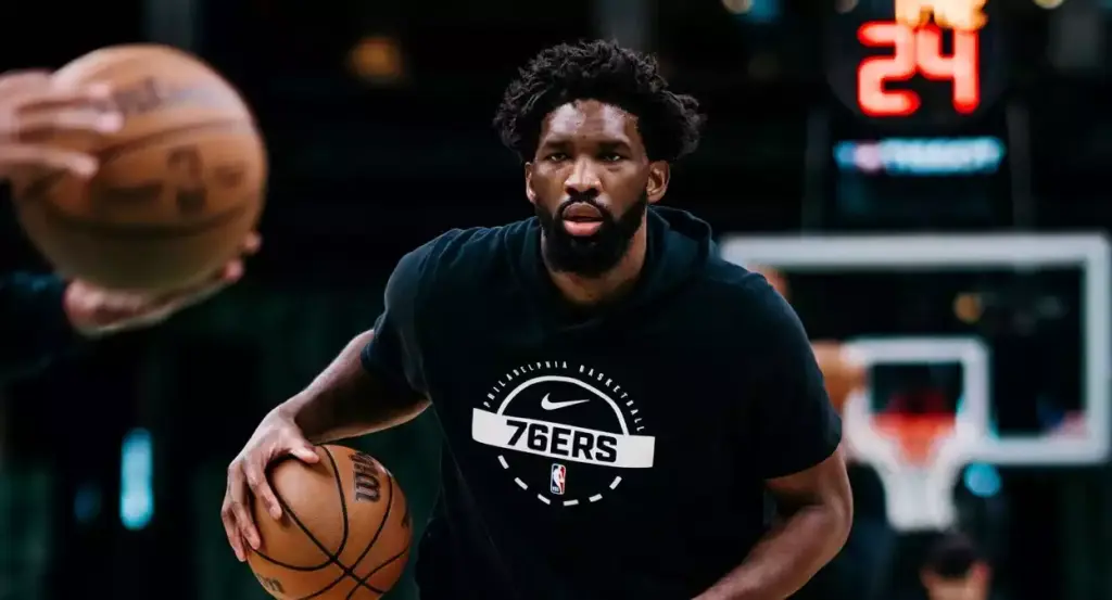 "Joel Embiid está ótimo e motivado", avisa dirigente do 76ers