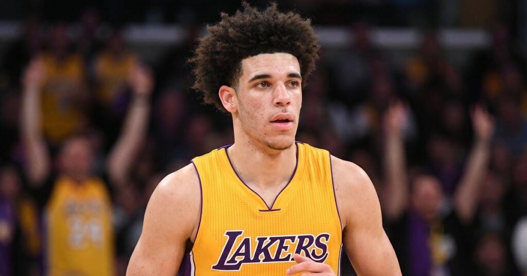 LaVar forçou a escolha do Lakers em 2017