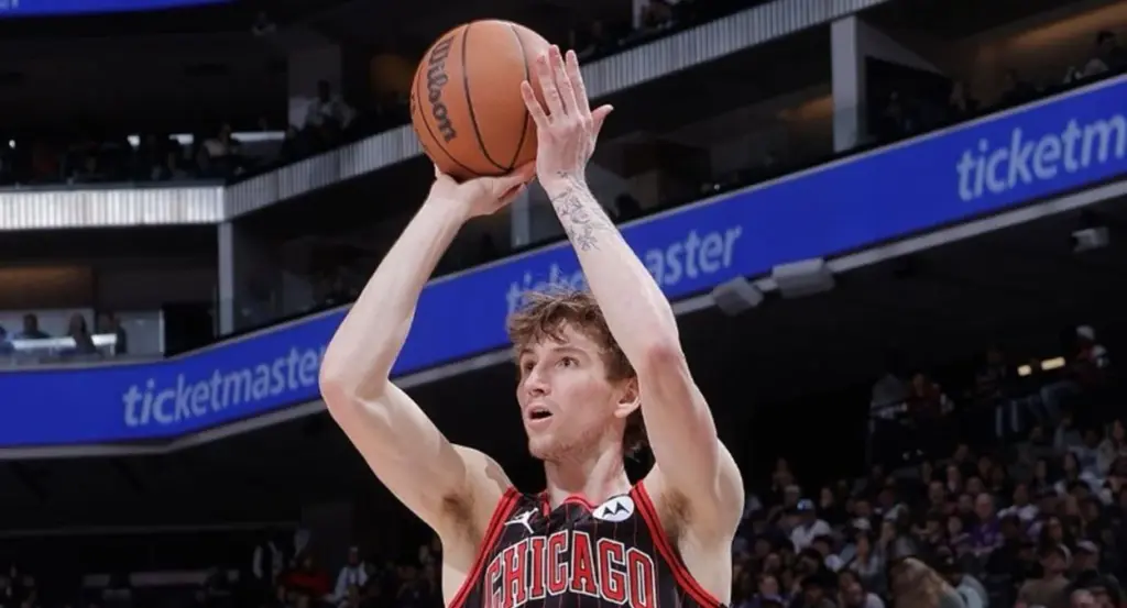 Matas Buzelis treina com Dirk Nowitzki na offseason da NBA