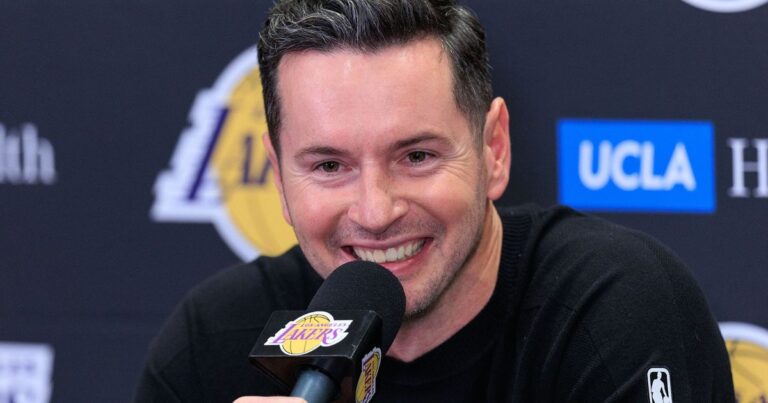 Lakers anuncia calendário de pré-temporada com retorno neste mês