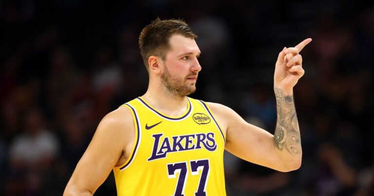 quem assumiu o vestiário depois de LeBron