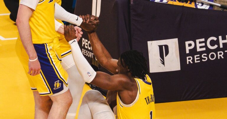 Cameron Carr vai à G League e desfalca o Lakers