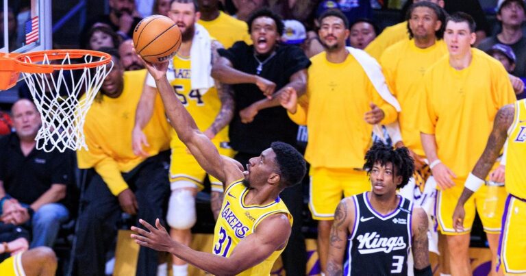 Lakers contrata o pivô Rafael Castro e dispensa Kyle