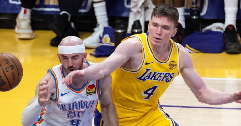 o Lakers precisa cortar um jogador