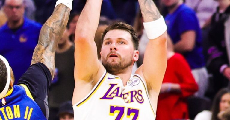 o duelo da estreia de Lakers e Warriors