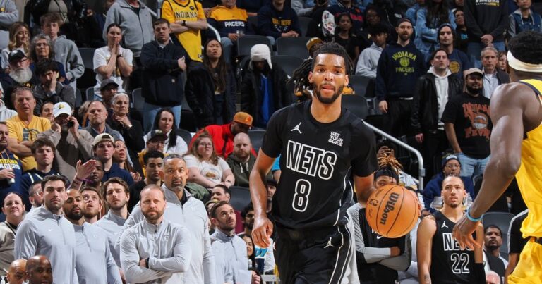 Ziaire Williams voltou para casa e já incomoda o Lakers